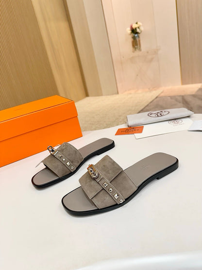 HM 26s Giulia Sandal In Grey Suede Calfskin Silver Hardware