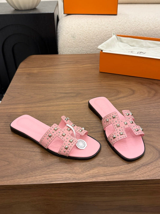 HM 26s Oran Studded Sandals In Light Pink Calfskin