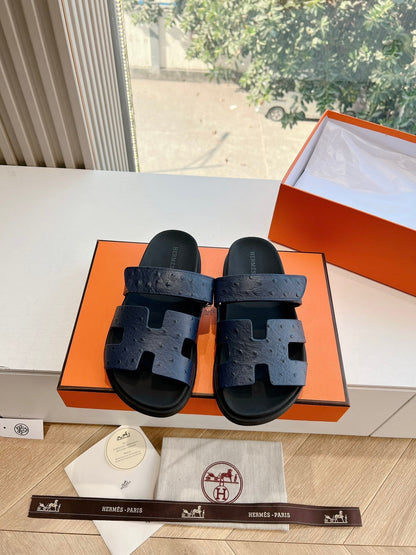 HM 26s Chypre Sandal In Black Grained Calfskin