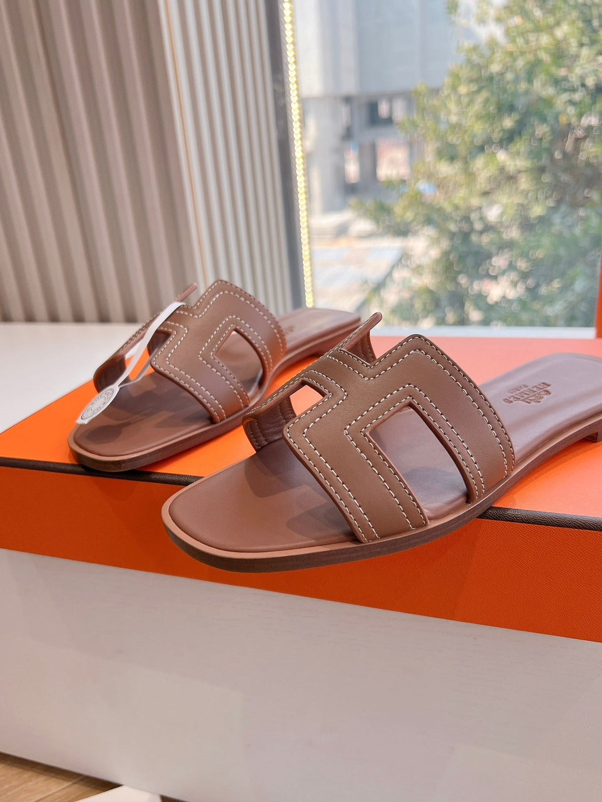 HM 25C Oran Sandal Caramel Brown Leather 202829