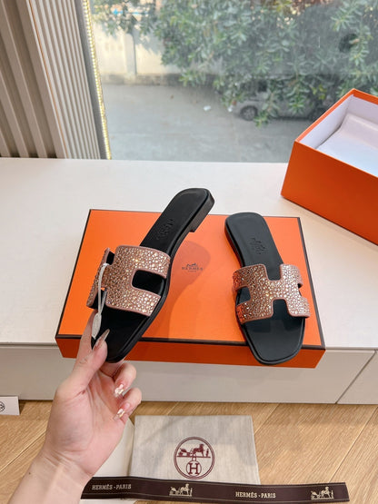 HM 25C Oran Sandal Salom Leather With Rhinestone 202831