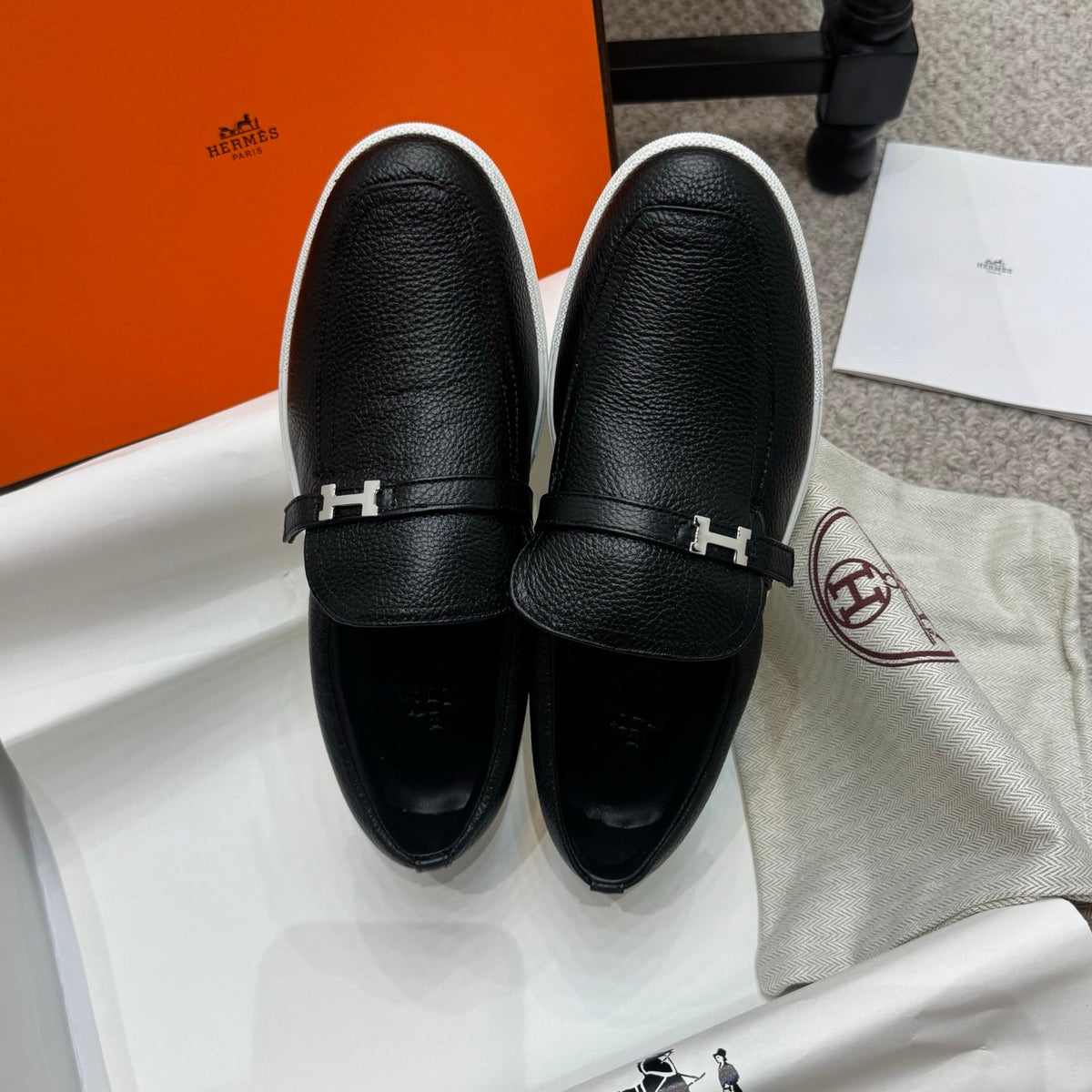 HM Job Loafers Black Grain Cowhide 523214