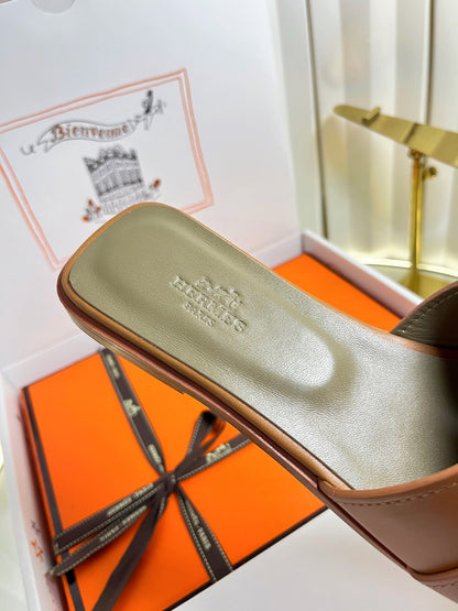 HM 26s Oran Sandals In Caramel Brown Calfskin Silver Hardware