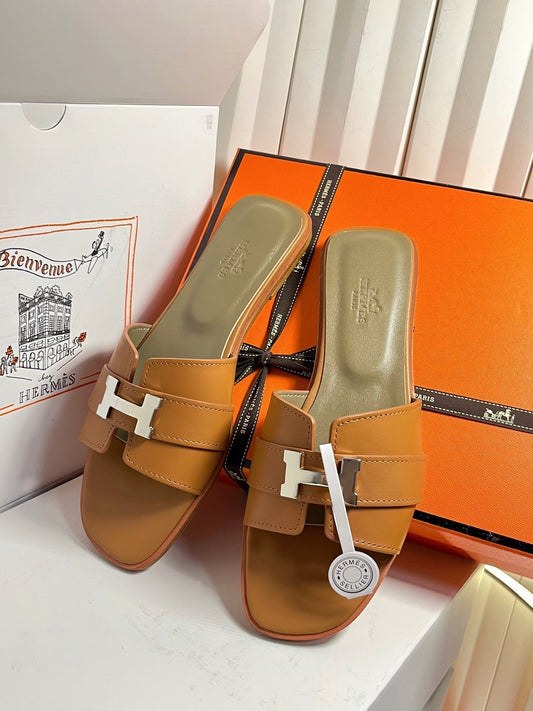 HM 26s Oran Sandals In Caramel Brown Calfskin Silver Hardware
