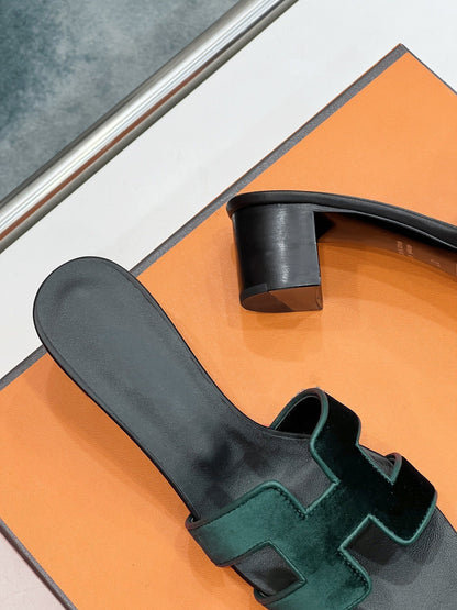 0ran 45 sandal dark green velvet goatskin