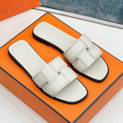 HM Idioma Sandal In White Cream Calfskin