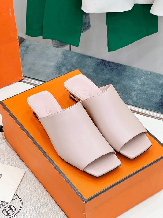 HM Idole Sandal In Baby Pink Calfskin