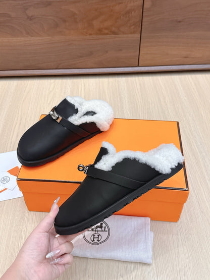 HM 25 Carlotta Mule Black Shearing Calfskin 462187