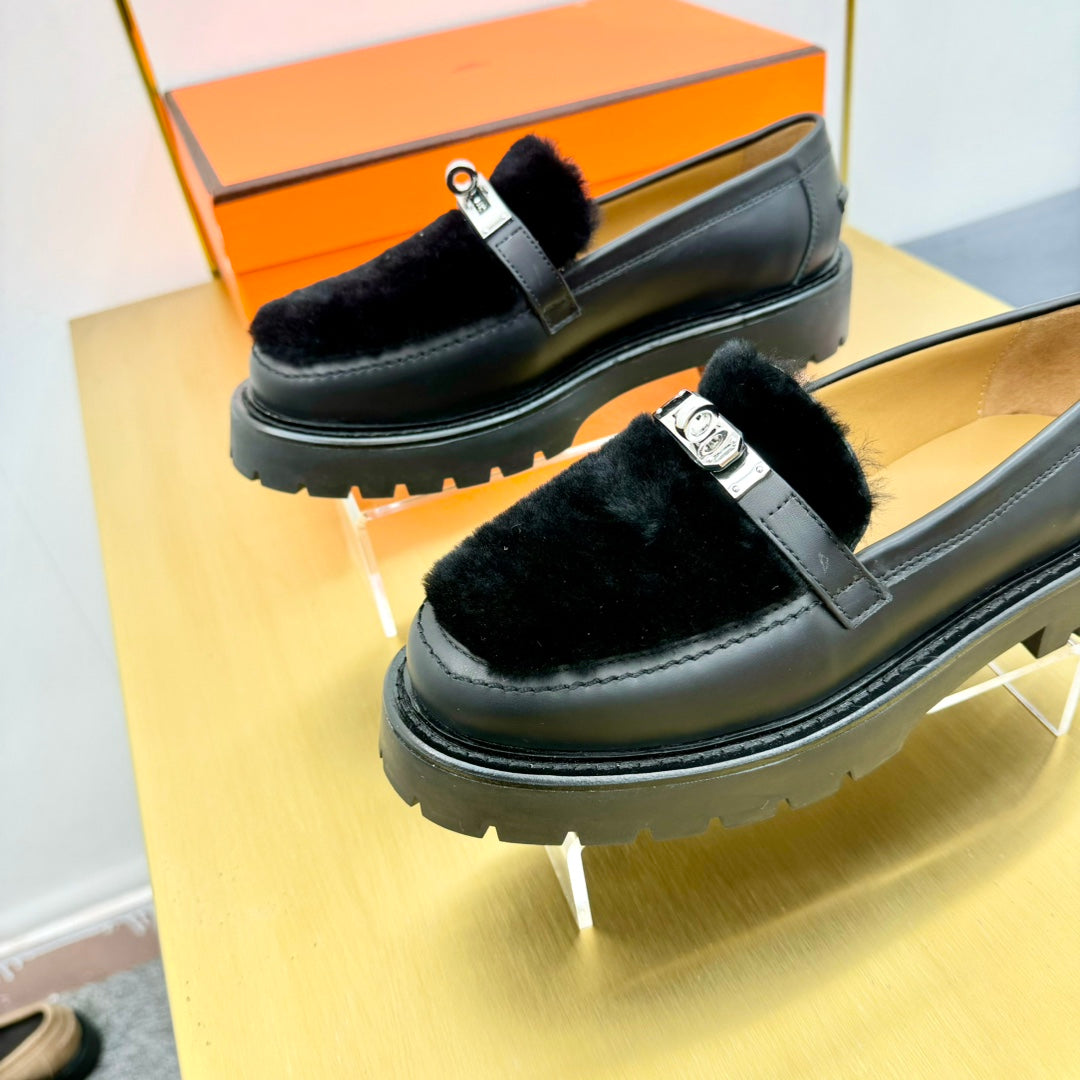 HM Icone Loafer Black Shearling Clalfskin
