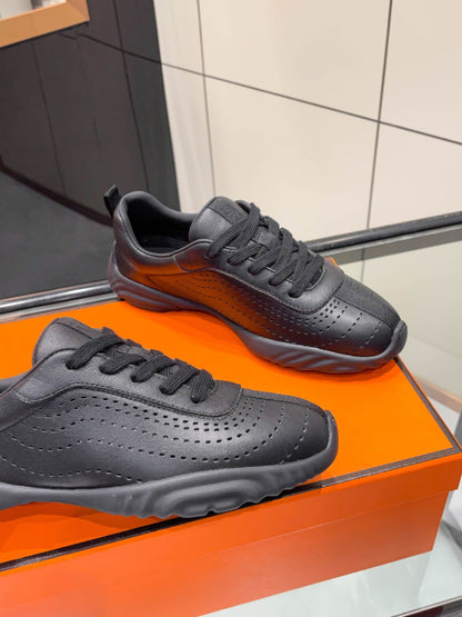HM 26s Neon Sneaker Black Sheepskin 846402
