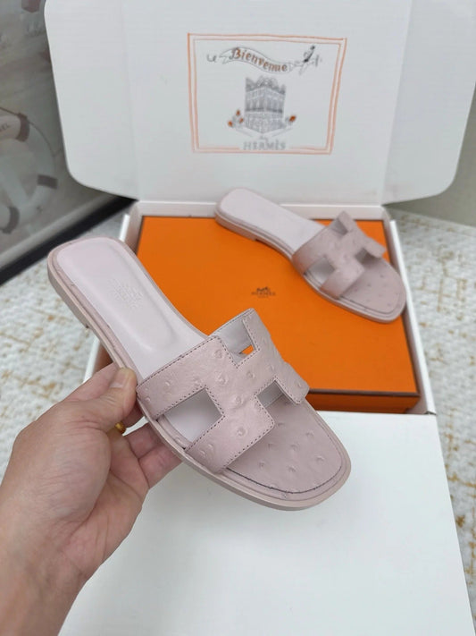 HM 26ss Oran Sandals Rose Nude Ostrich Leather 625099