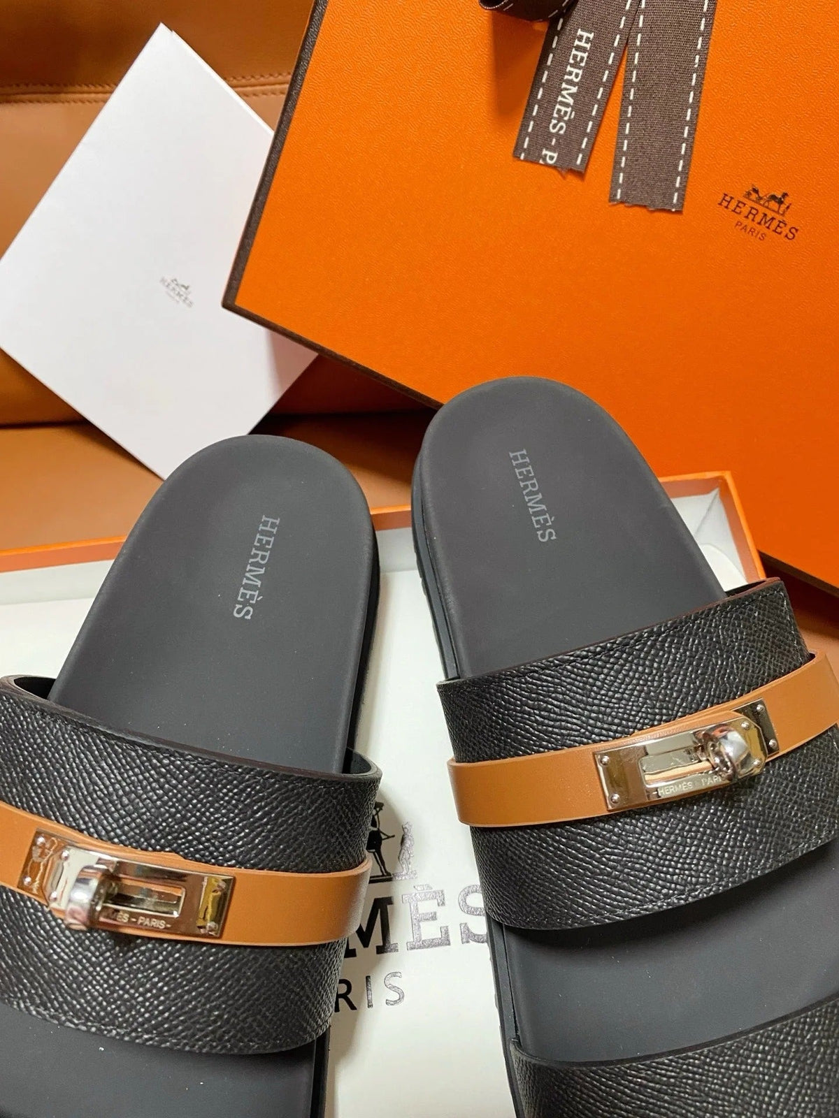 HM 2026 Velcro Sandals Black Cowhide Brown Belt 663785