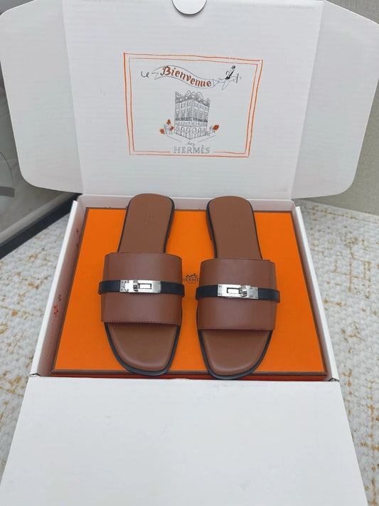 HM 26ss Oasis Sandals Brown Black Sheepskin Sliver Buckle 625170