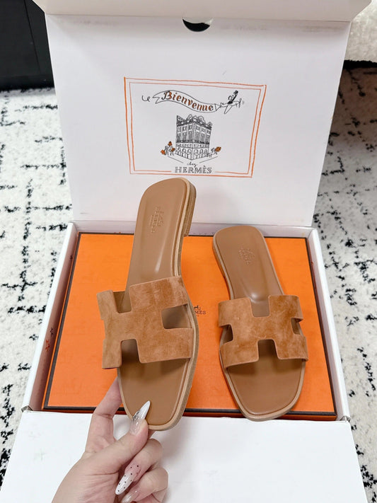 HM 26ss Oran Sandals Brown Suede Cowhide 617193