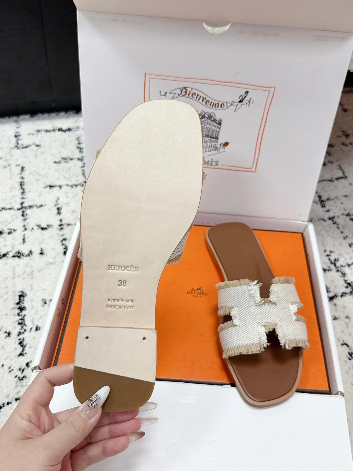 HM 26ss Oran Sandals Beige Brown Canvas Cowhide 617218