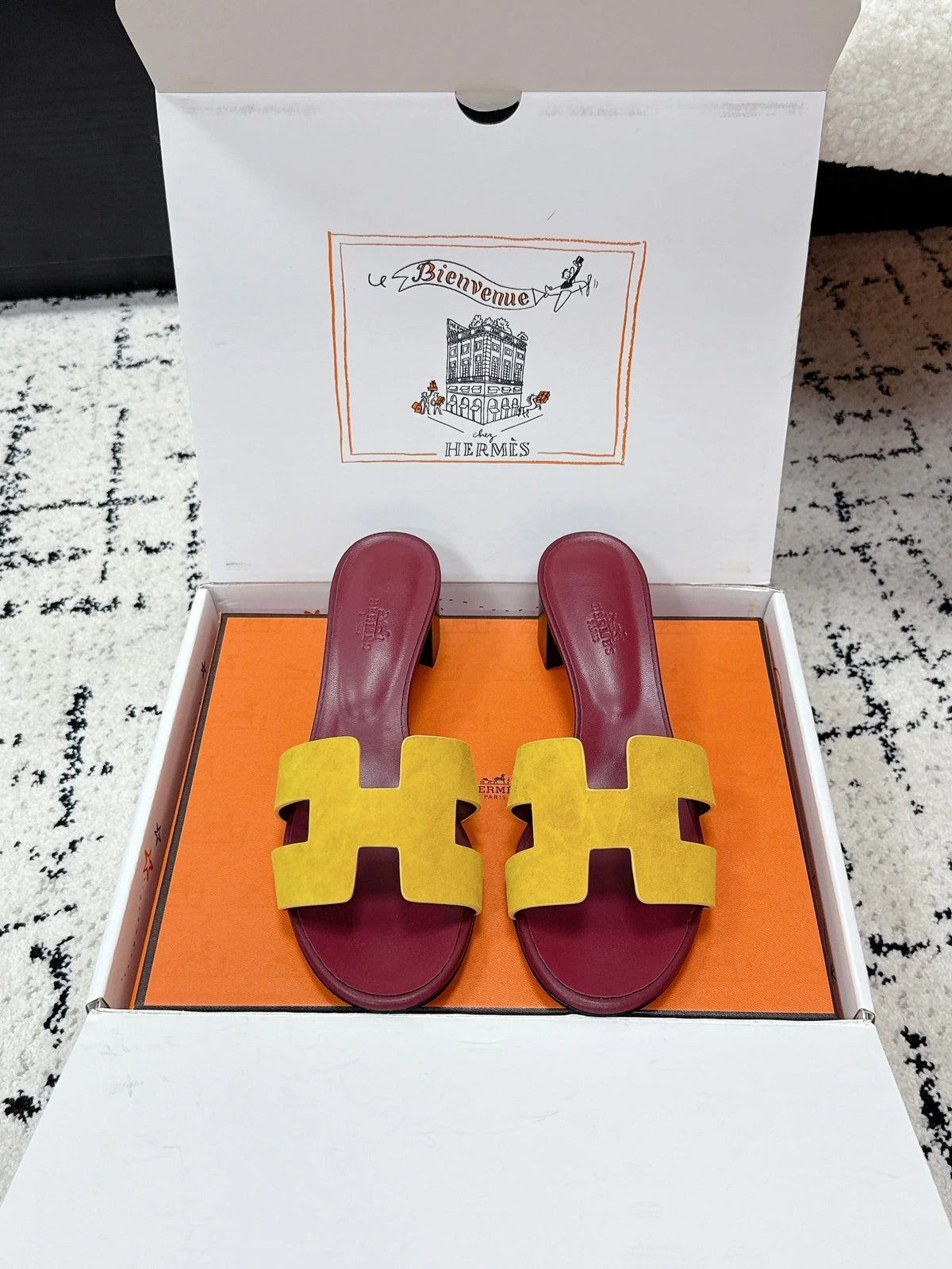 HM 26ss High-Heeled Sandals 50 Burgundy Yellow Cowhide 617229
