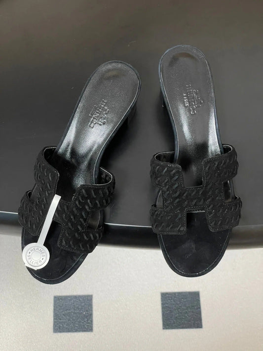 HM 25S ORAN HIGH‑HEEL SANDAL IN BLACK SUEDE AND LAMBSKIN