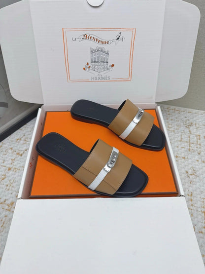 HM 26ss Oasis Sandals Tan Beige Sheepskin Sliver Buckle 625171