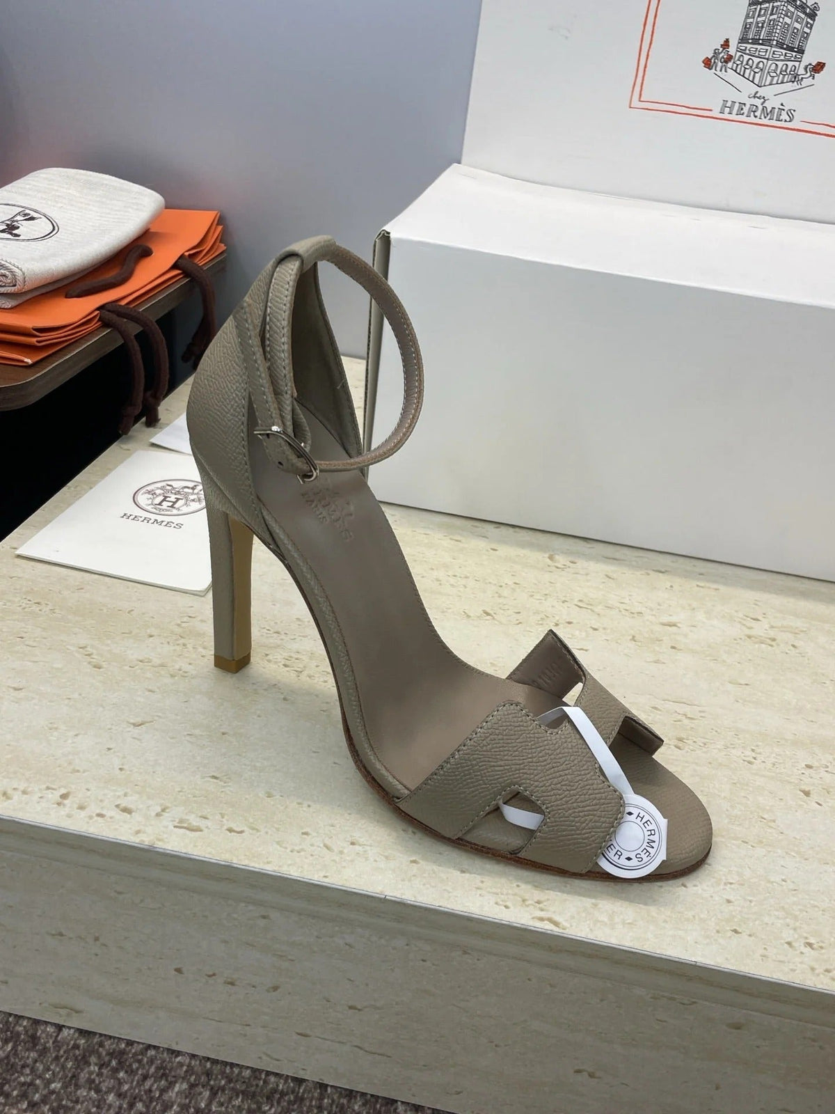 HM 26ss High Heel Sandals 105 Taupe Cowhide 607127