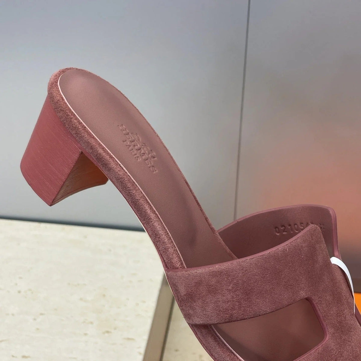HM 26ss Oran Sandals 45 Dusty Rose Suede Cowhide 607217
