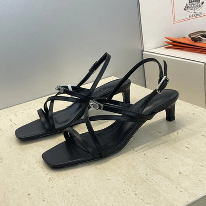 HM 26ss Kelly Sliver Buckle Sandals 40 Black Calfskin 607170