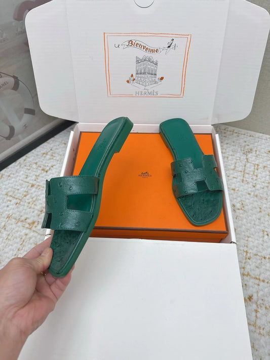 HM 26ss Oran Sandals Forest Green Ostrich Leather 625108