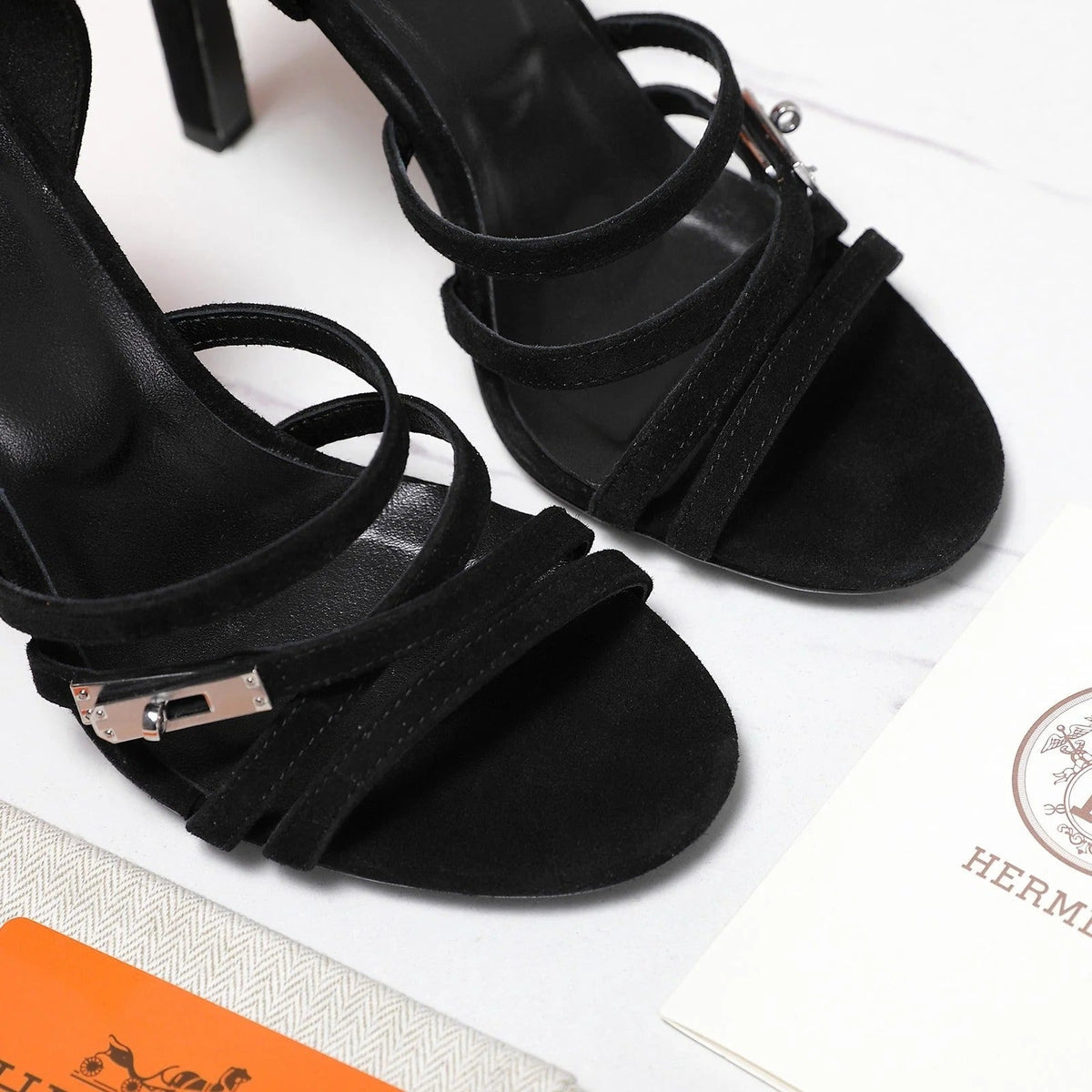 HM 26ss Sandals 85 Black Suede 601233