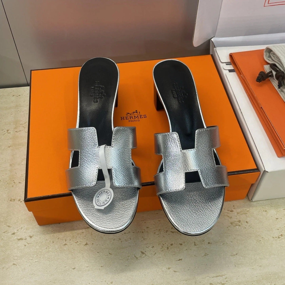 HM 26ss Oran Sandals 45 Black Sliver Calfskin 607229